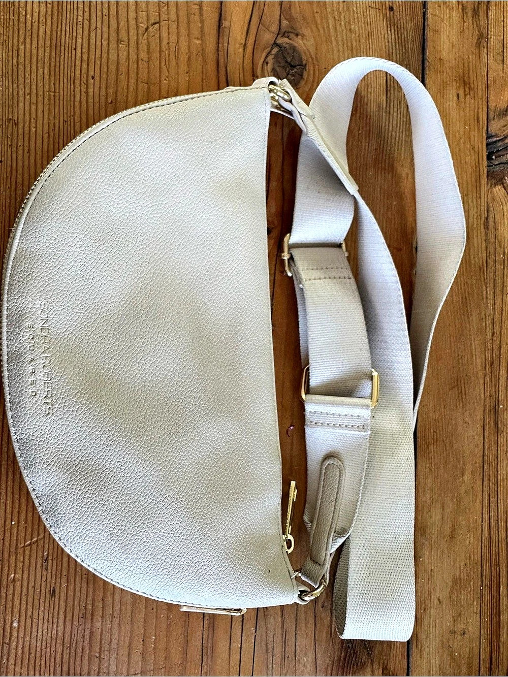 Sondra Robert’s Crescent Crossbody in Cream Like New